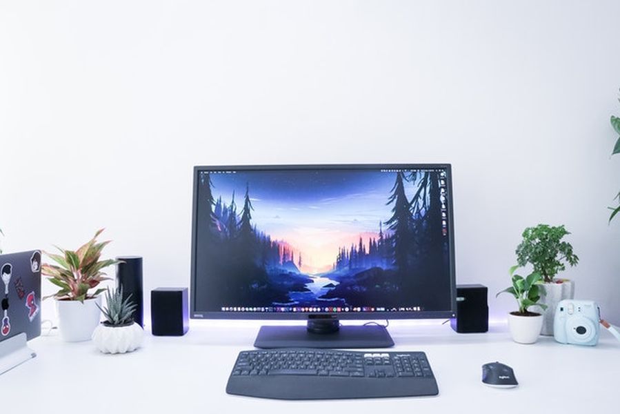Jak připojit reproduktory k monitoru? Návod k použití