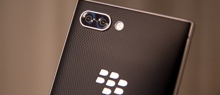 Обзор BlackBerry Key2 (в руках): взрыв из прошлого, который никому не нужен