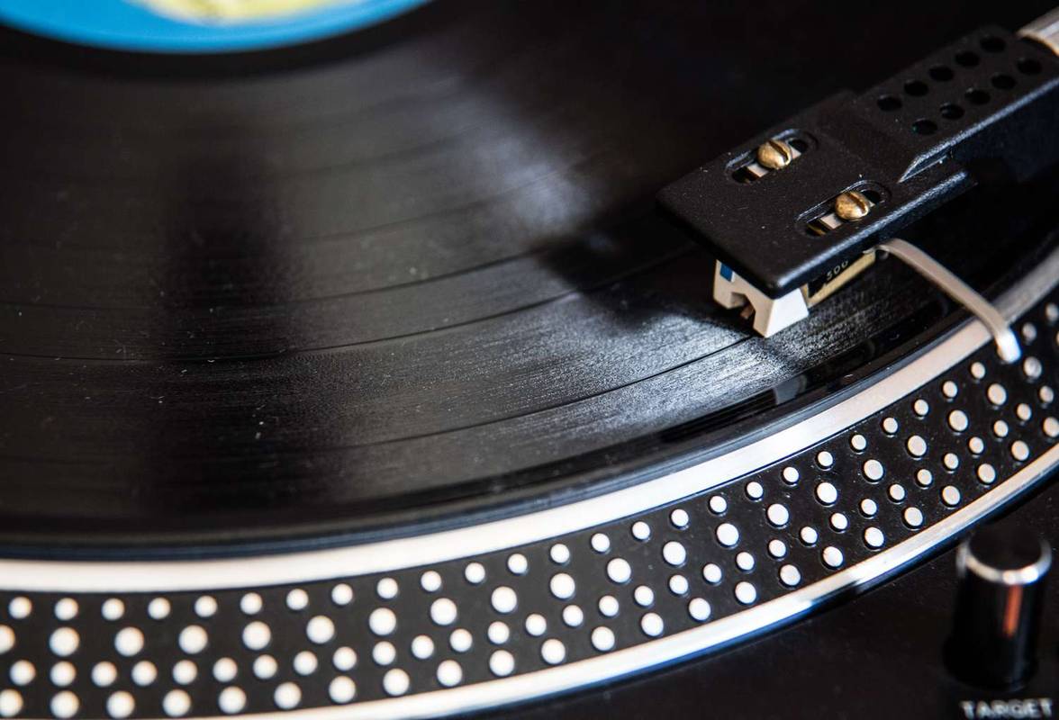 Kaip išsaugoti vinilo įrašus kompaktiniame diske