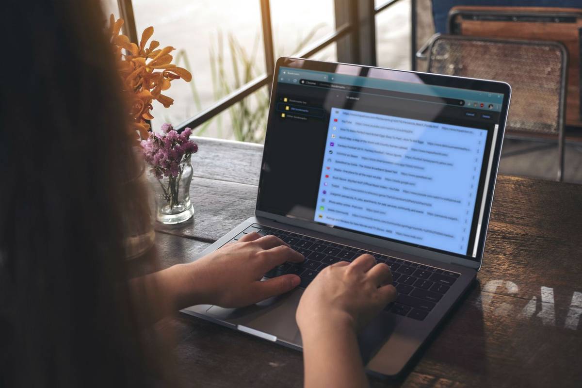Slik sletter du bokmerker på Chrome
