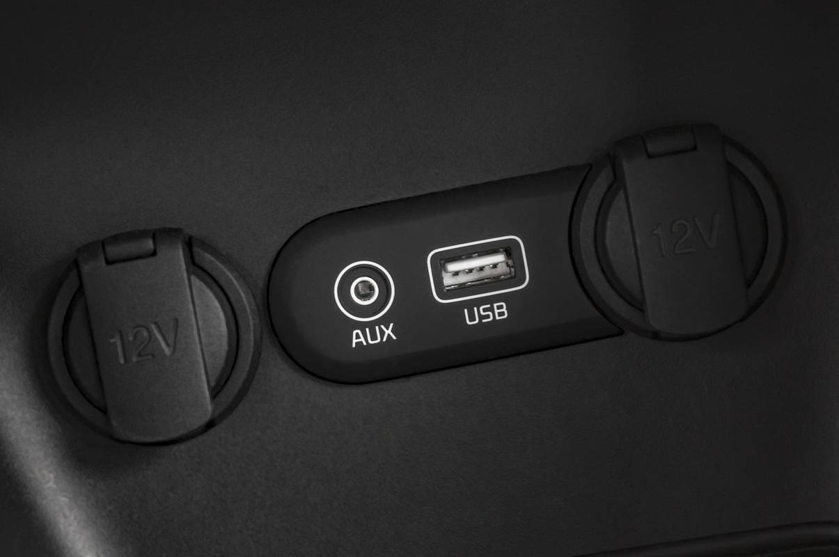 Cigarešu šķiltavas nomaiņa ar USB