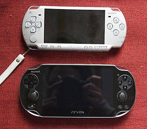 PSP og PS Vita side om side