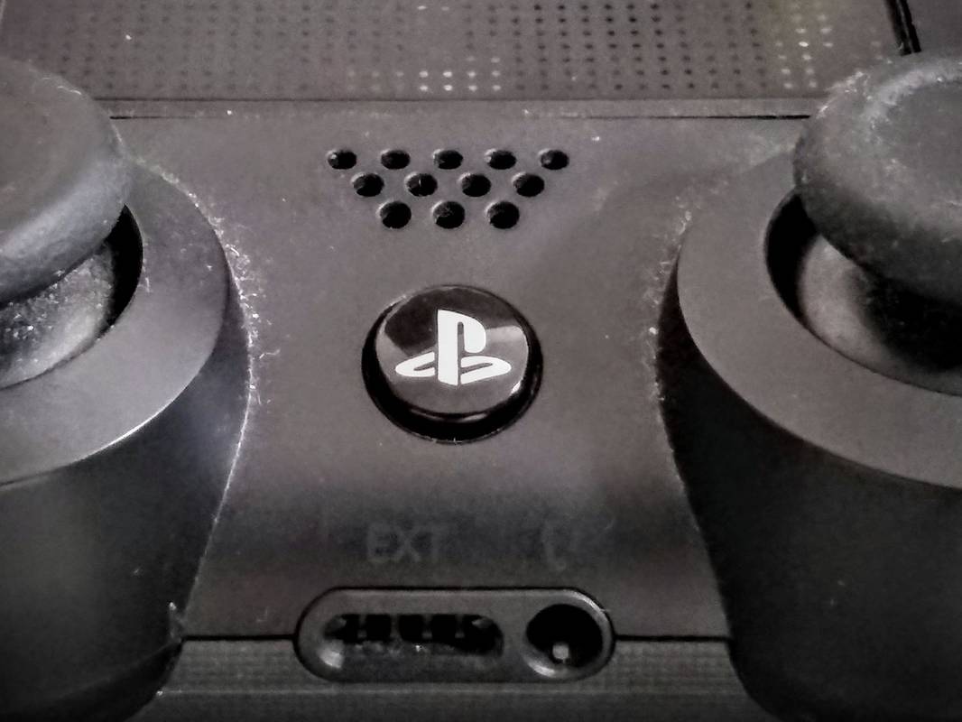 PS4 컨트롤러를 동기화하는 방법