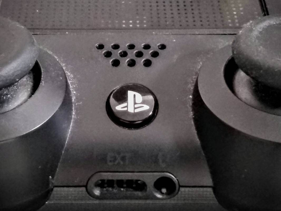 So synchronisieren Sie einen PS4-Controller