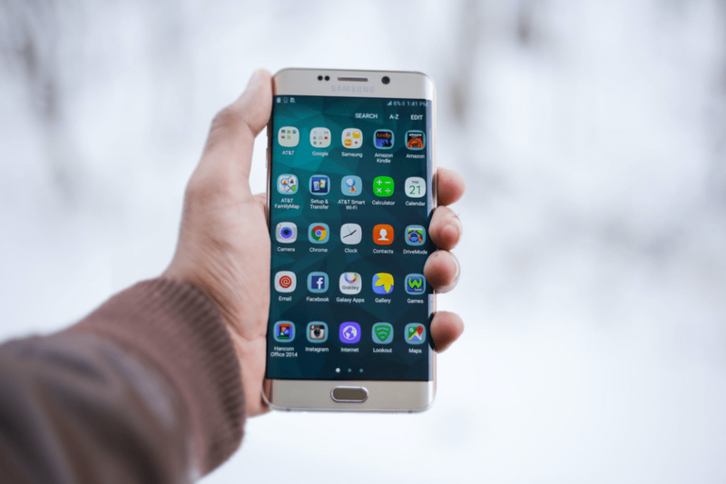 Paano Magpasa ng Mga Text Message sa isang Android Device