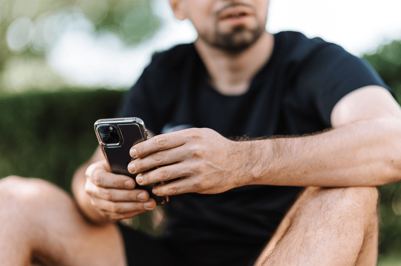 Jäätyneen iPhonen korjaaminen