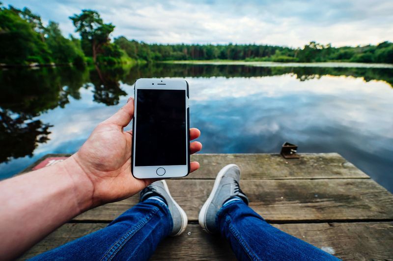 iPhone XR nie odbiera połączeń — co robić