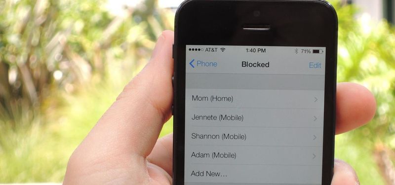 A szöveges üzenetek blokkolása az iPhone 6S / 6S Plus készüléken