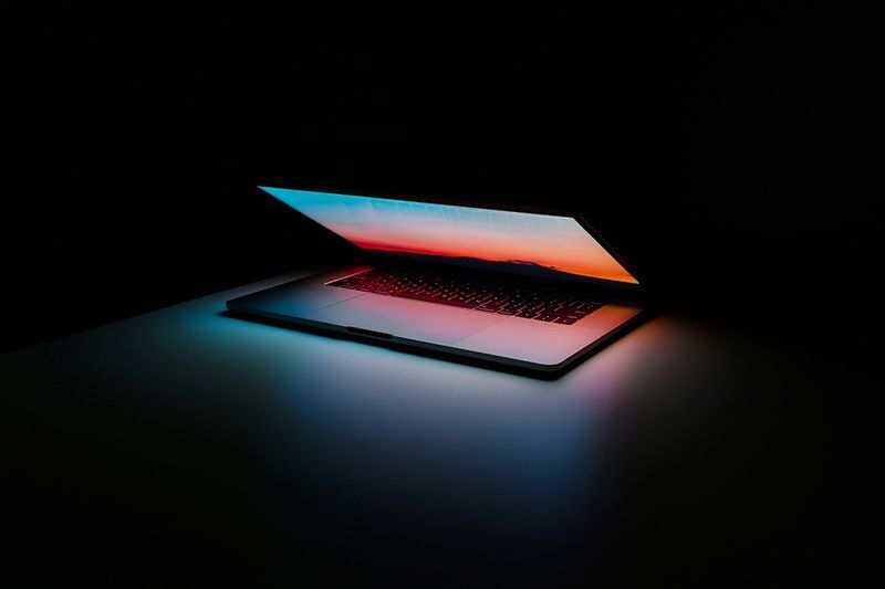 Com moure el vostre Dock a un altre monitor a Mac