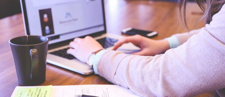Cum se adaugă un index sau un subindice în Google Docs