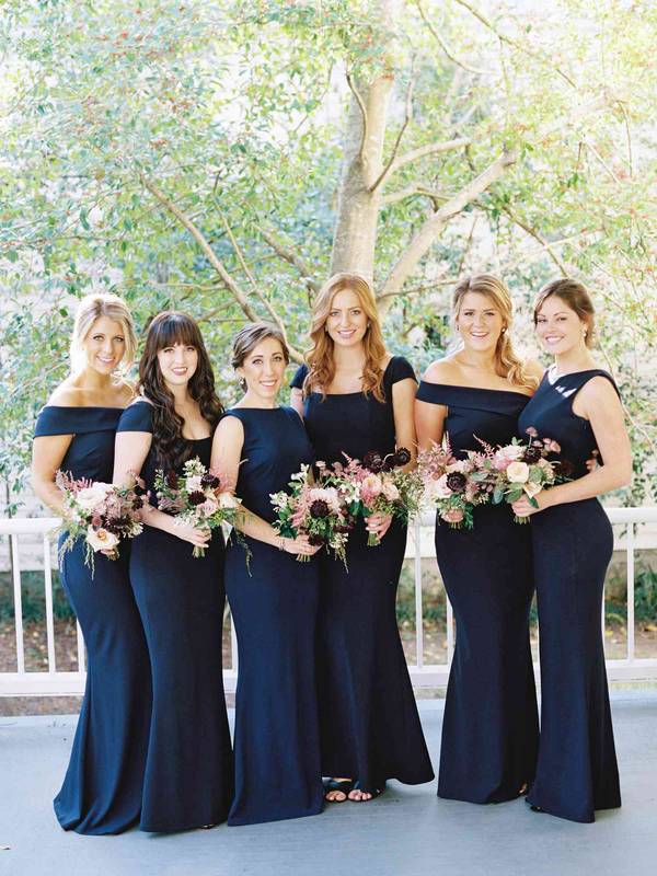 Οι διαφορετικές αποχρώσεις του χρώματος Navy Blue