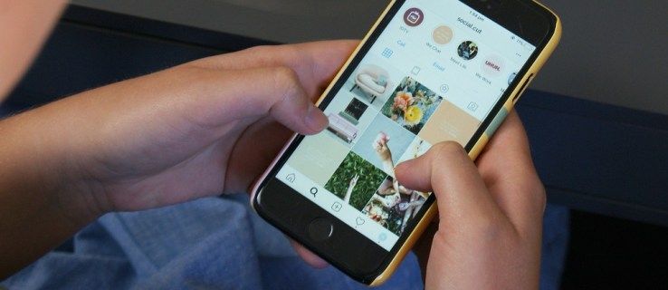كيف يختار Instagram ترتيب القصص؟