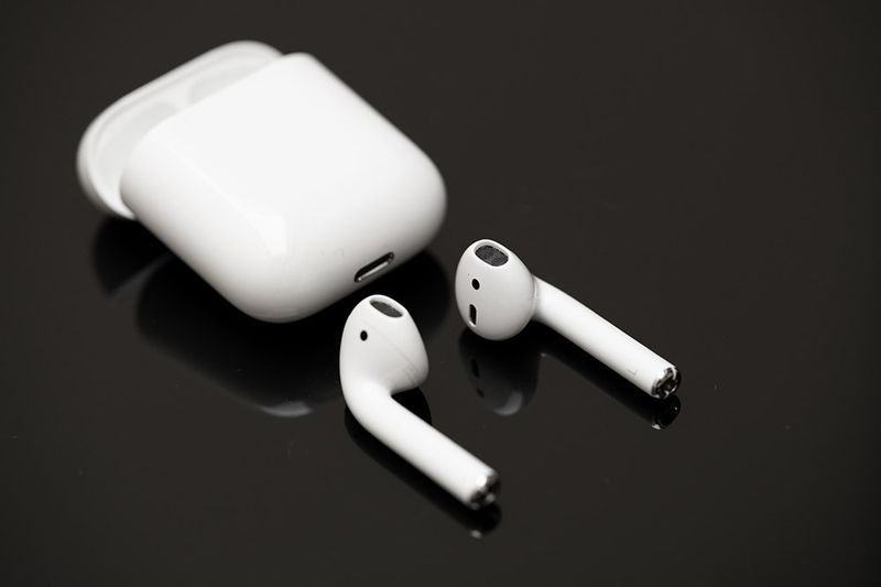 Kako preveriti, ali so Airpods napolnjene