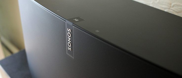 Sonos Play: 5-arvostelu: Tyylikäs monihuonekaiutin tuottaa laatua lapioissa
