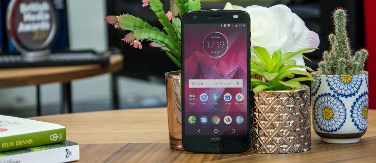 Motorola Moto Z2 Force anmeldelse: Moto sin smashproof-telefon kommer tilbake med et slankere design og et ytelsesløft