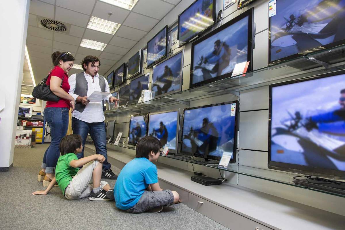 Bạn nên mua Hộp chuyển đổi DTV hay HDTV?
