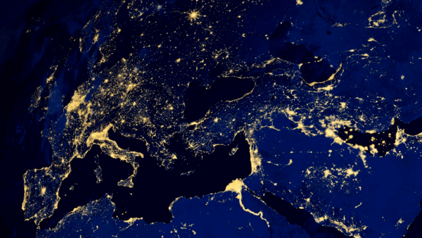 Πραγματοποιήστε λήψη του Earth από το παραπάνω θέμα PREMIUM 4K από το Microsoft Store